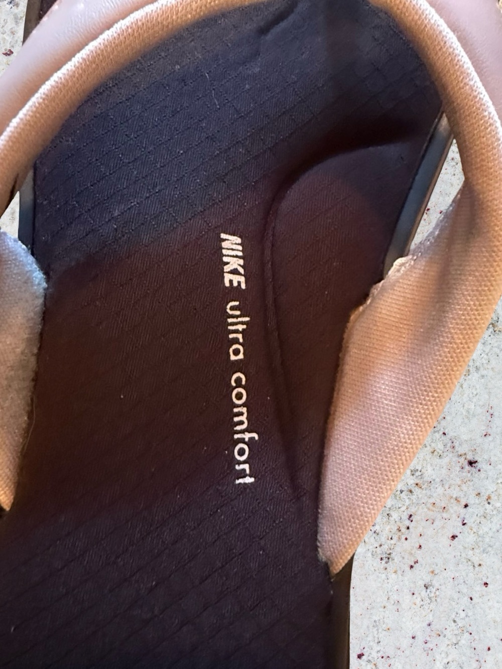 🌸 NIKE Women’s Light Pink/Blush Flip Flops - Picture 3 of 5
